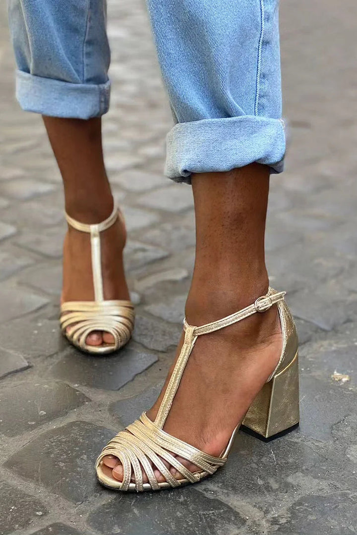 SANDALIAS ELEGANTES CON T-BAR