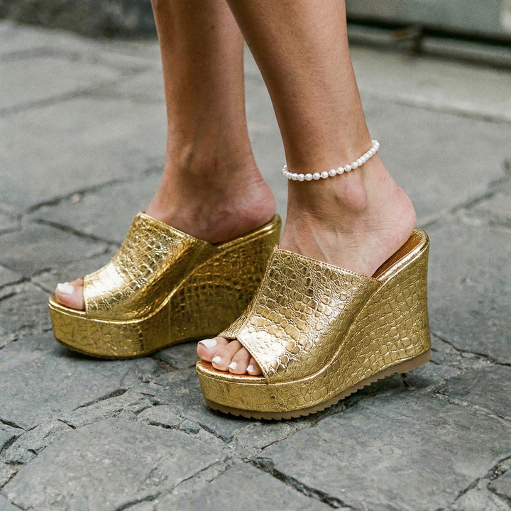 Selene | Sandalias de Cuña para una Elegancia Sin Esfuerzo