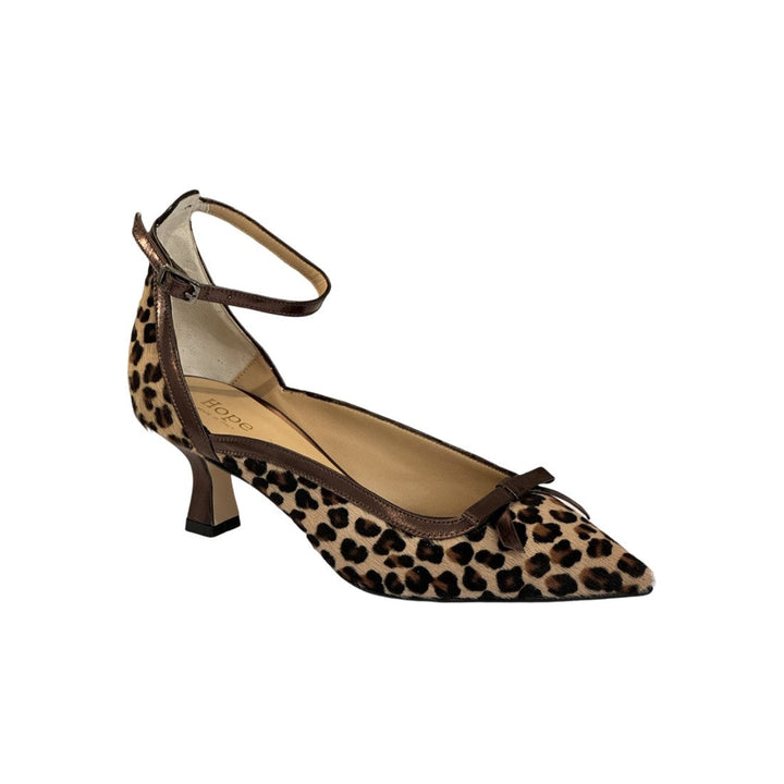 DECOLLETE CON ESTAMPADO DE LEOPARDO